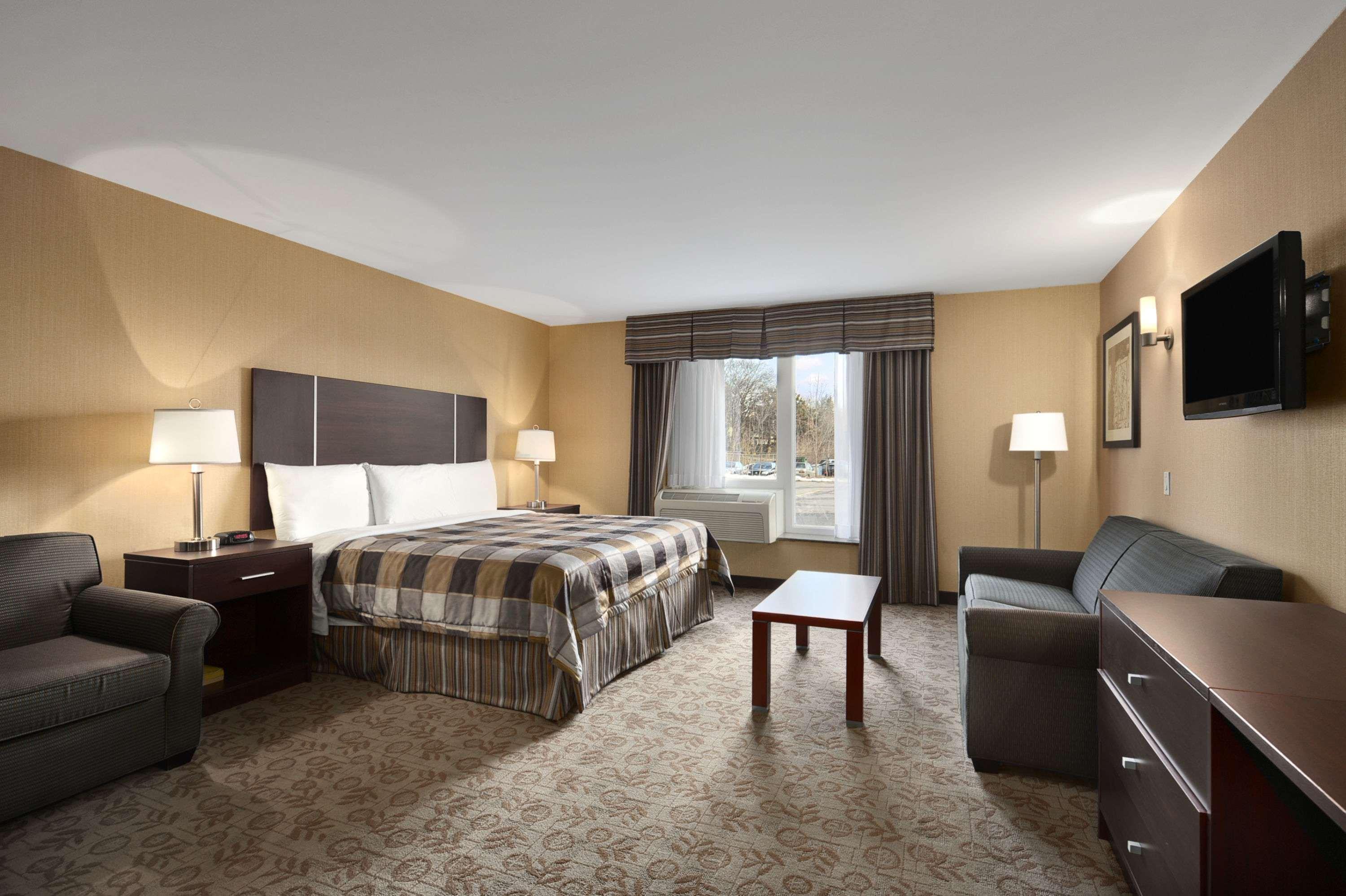 Days Inn By Wyndham Brampton Buitenkant foto