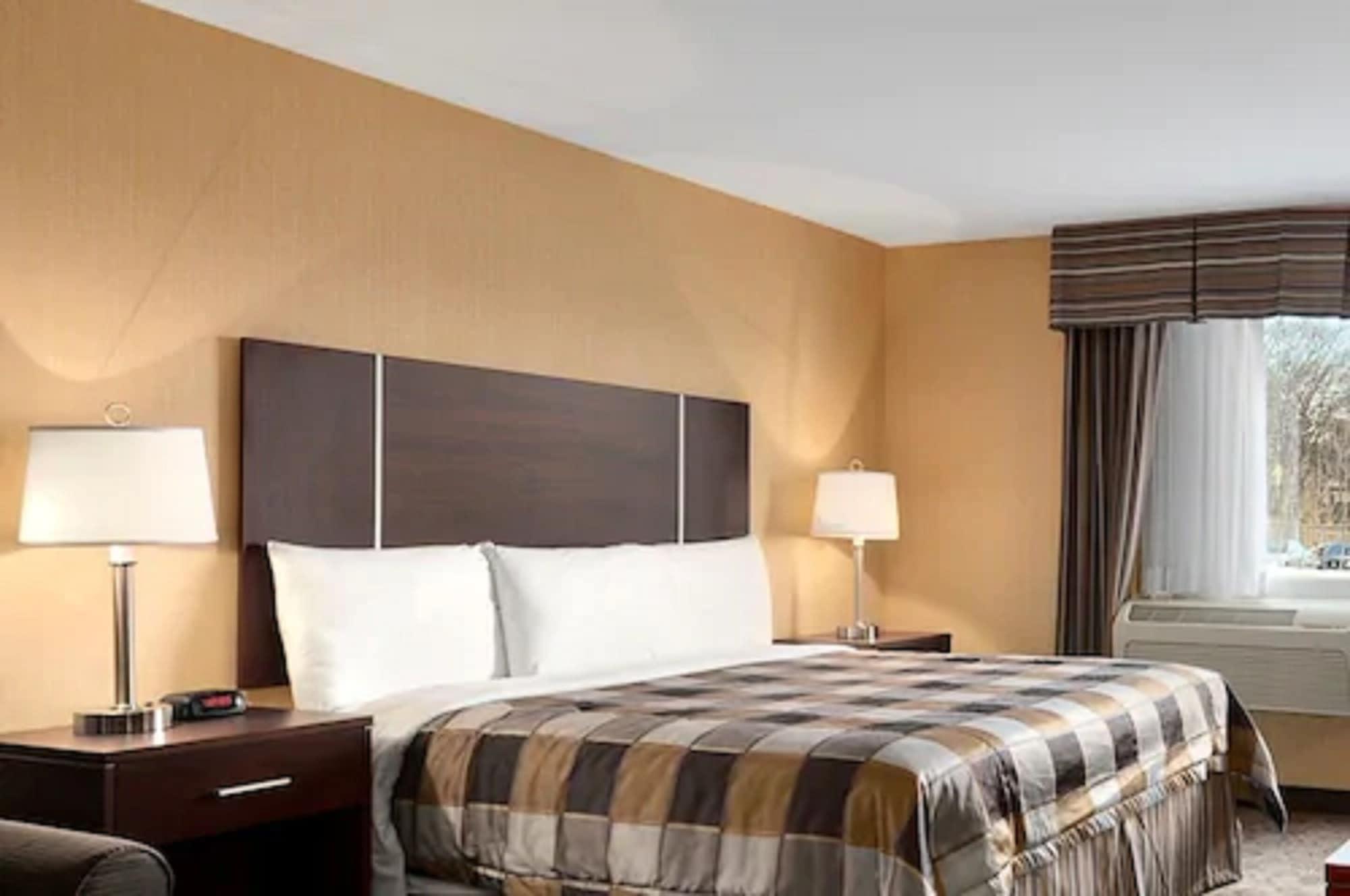 Days Inn By Wyndham Brampton Buitenkant foto